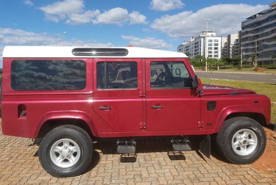 LAND ROVER DEFENDER 2.5 CSW 110 4X4 TURBO DIESEL 4P MANUAL LAND ROVER DEFENDER 2.5 CSW 110 4X4 TURBO DIESEL 4P MANUAL